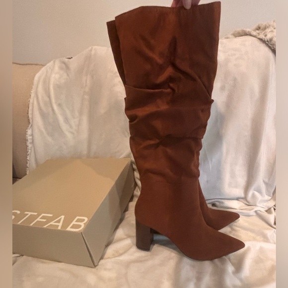 JustFab Shoes - Size 8.5 heeled booties, brown, suede feel. New in box
